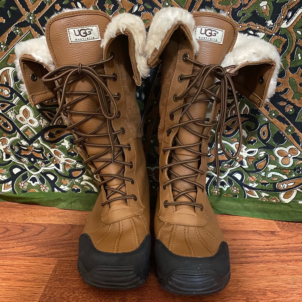 SIZE 9 WATERPROOF UGGS ADIRONDACK III TALL BOOT
